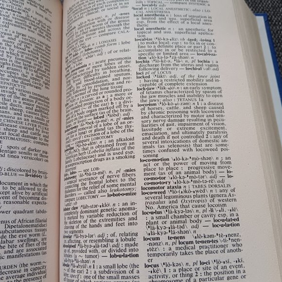 Webster's New Explorer Medical Dictionary - Picture 7 of 9